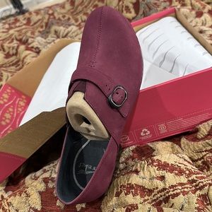 Brand new rare Dansko Tamara Nubuck